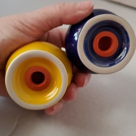 Fiesta CERAMIC Shaker Salt Pepper Daffodil Yellow Twilight Blue Fiestaware - Picture 3 of 9